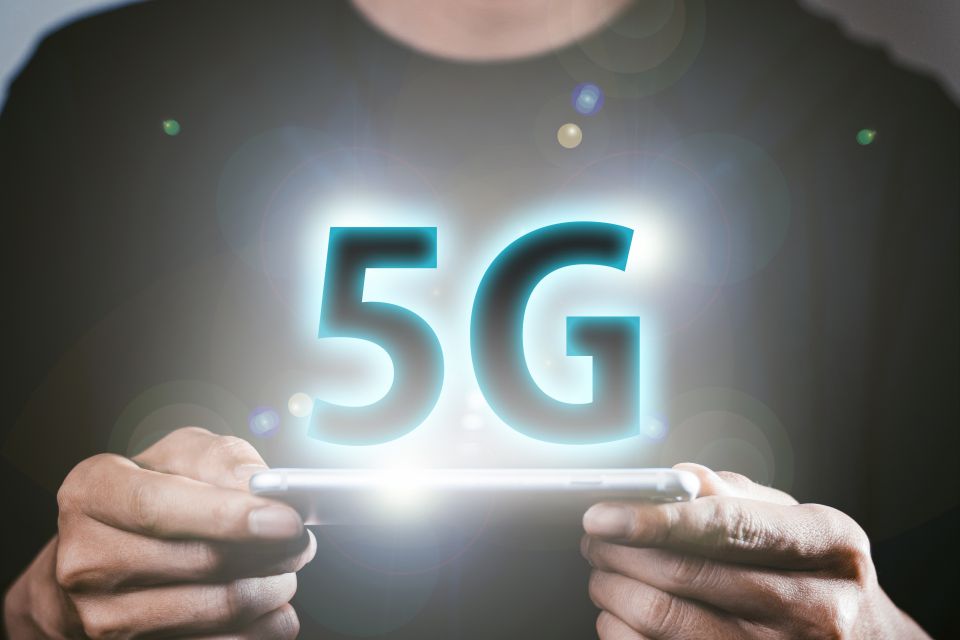 プリント基板が支える現代電子機器の進化と多様化する産業技術社会
